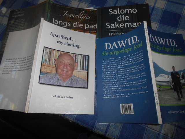 Vier Frikkie van Eeden boeke autographed, Juweeltjies/Salomo/David ens