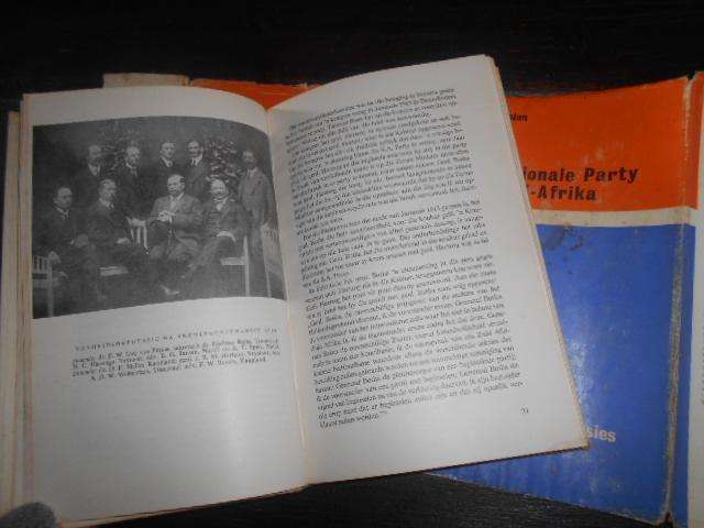 Die Nasionale Party van Suid-Afrika 1914-1964 Hardcover -  deur M.P.A. Malan 1964