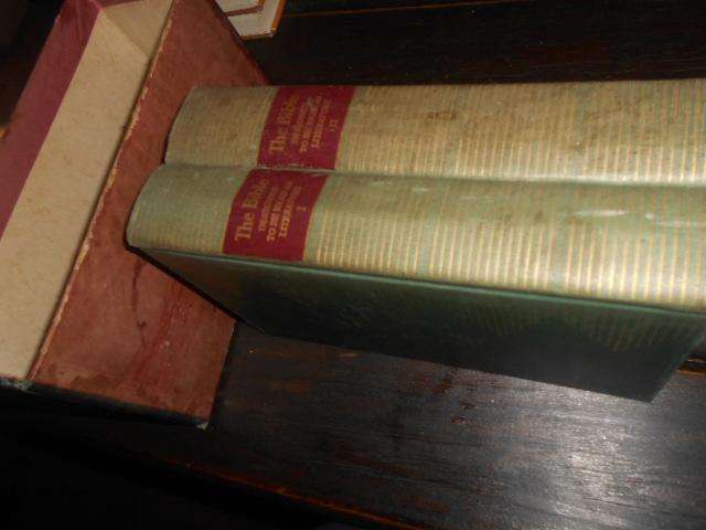 E Sutherland Bates - The Bible: Designed to be read as literature. 2 Vols Folio Soc MCMLVIII