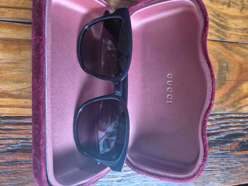 Gucci sun