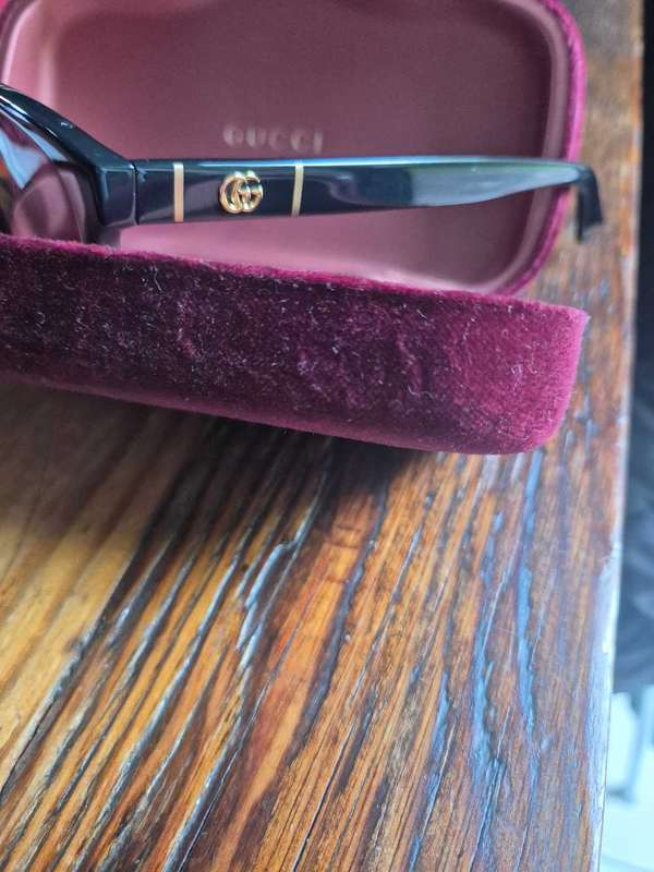 Gucci sun