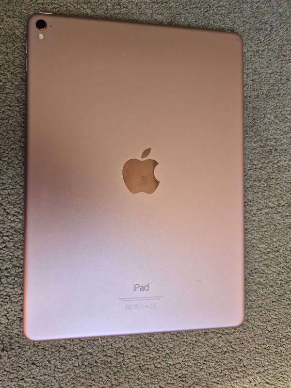 Apple Ipad Pro 9.7" 2017 Rose Gold  WiFi only