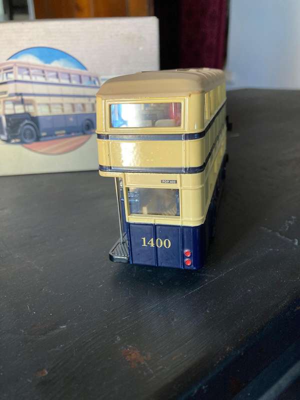 GUY ARAB BUS BY CORGI 1:50 SCALE WITH BOX
