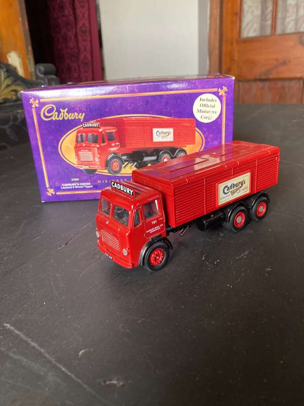 LEYLAND CADBURY'S TIPPER BY CORGI 1:50 SCALE WITH BOX