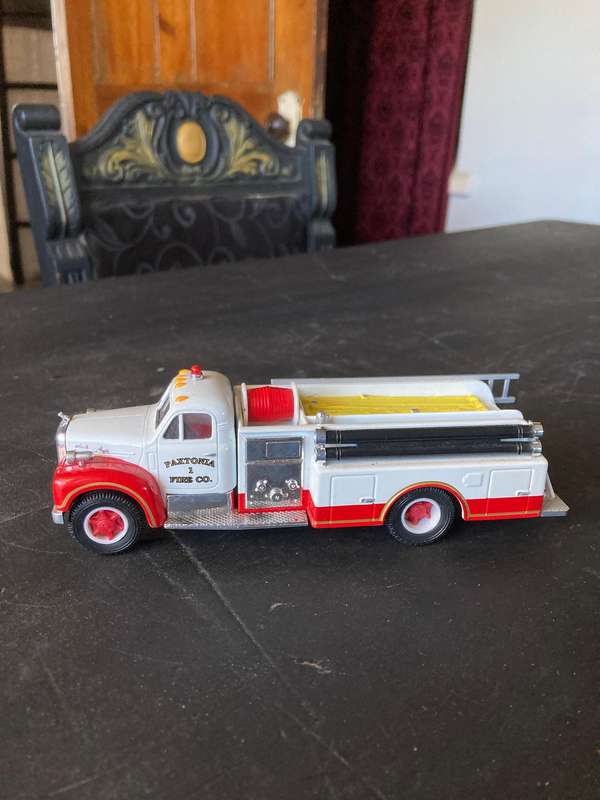 MACK B SERIES FIRE TRUCK BY CORGI 1:50 SCALE