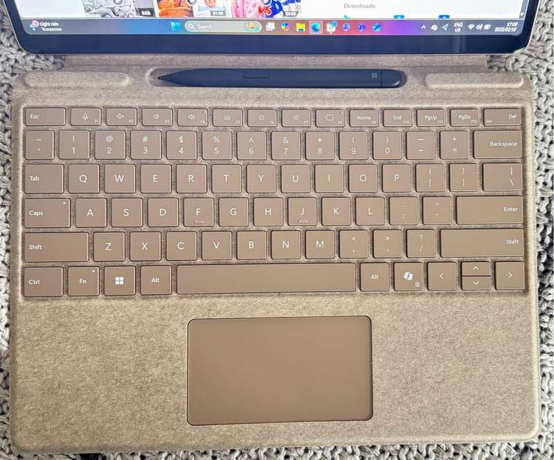 Microsoft Surface Pro 11 Snapdragon Elite 12 core