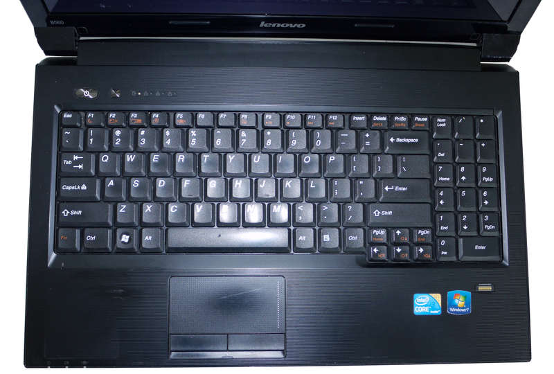 Lenovo B560 Laptop - Intel Core i3 M370 @ 2.40Ghz, 4GB RAM, 500GB HDD (CHARGER NOT INCLUDED)
