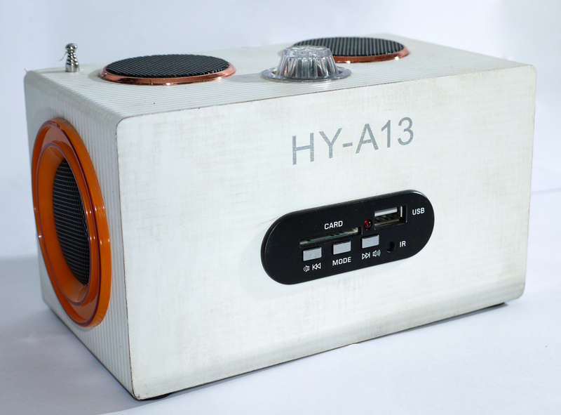 HY-A13 Radio, external speaker, Card reader, USB Reader, 5V usb power(BATTERY NOT WORKING)