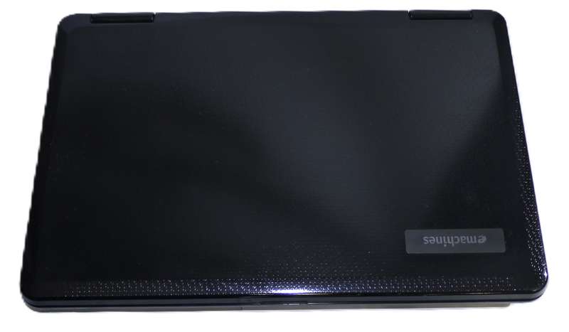 ACER Emachines D525 - Intel Celeron 900 @ 2.20GHz, 2 GB, 232GB, Linux lite 7.2 (MISSING F10 KEYCAP)