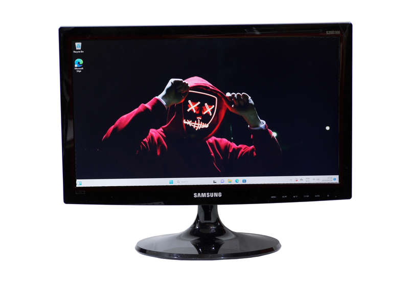 19.5" Monitor - Samsung S20D300HY, LED, 1600 x 900 pixels