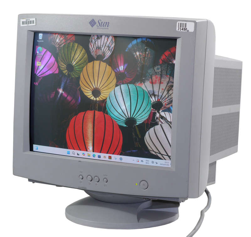 Vintage monitor - Sun Microsystems DP17M0 VGA CRT Monitor (17") 1600x1200 @ 75Hz White
