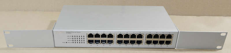 ZyXEL ES-124P 24-Port Desktop Ethernet Switch Specifications