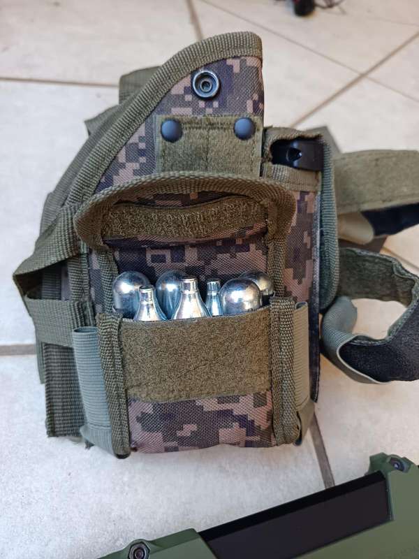 Tippmann TPX 0.68 Caliber Olive - Tippmann Holster - 100% WORKING - 2 MAGIZENES - 5 Gas sylinders