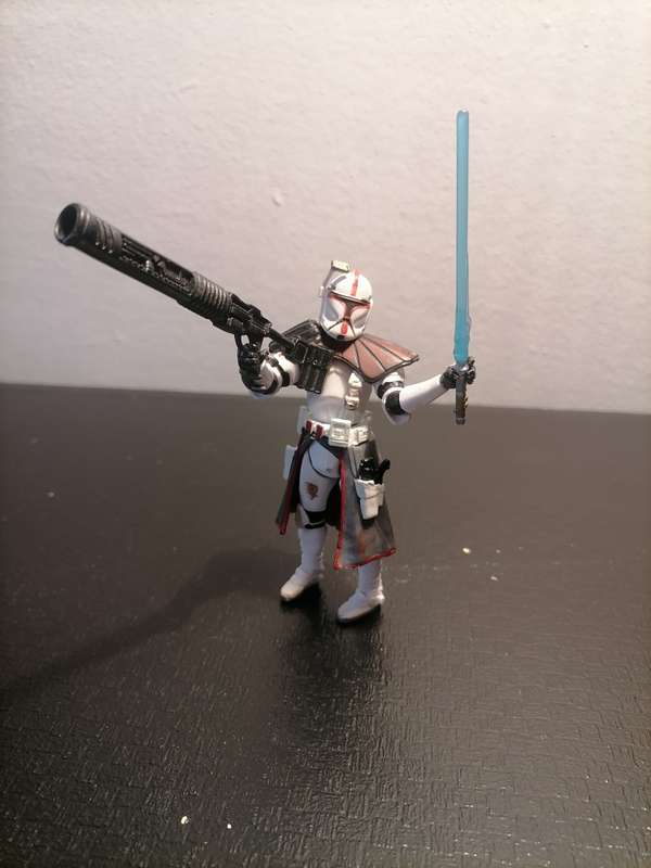 December 2008 - Hasbro Star Wars Saga Legends action figure Collection ARC Trooper Commander Red SL2