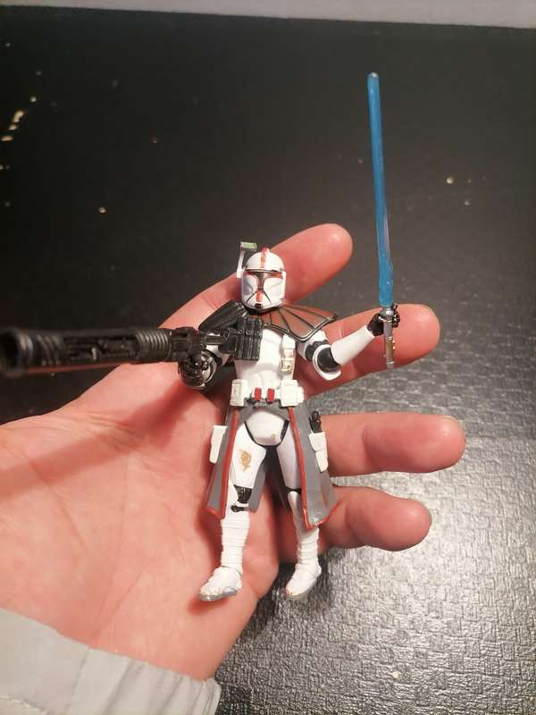 December 2008 - Hasbro Star Wars Saga Legends action figure Collection ARC Trooper Commander Red SL2