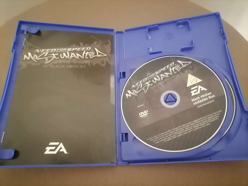 Need For Speed Most Wanted Black Edition Playstation 2 - 2 X DISC'S NEAR MINT WITH BOOKLET