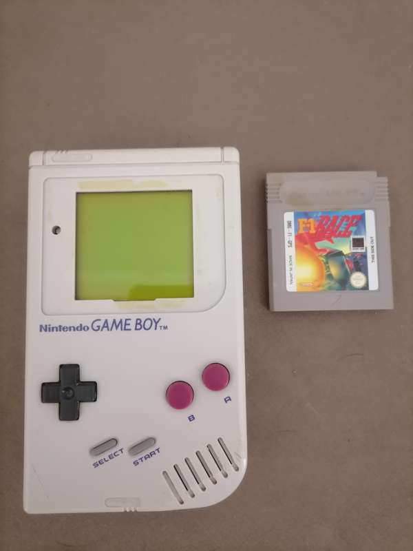 Nintendo Game Boy 1989 - Model No: DMG-01 - MADE IN JAPAN - GAME F1-RACE - 100% WORKING