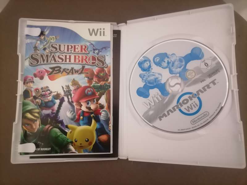 Super Smash Bros. Brawl PAL Wii - WITH BOOKLET - NEAR MINT