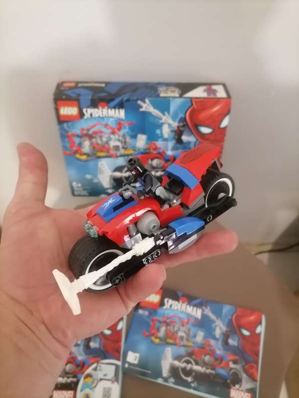 LEGO Marvel Spider-Man: Spider-Man Bike Rescue 76113 With Booklets & ORIGINAL BOX NOT COMPLETE
