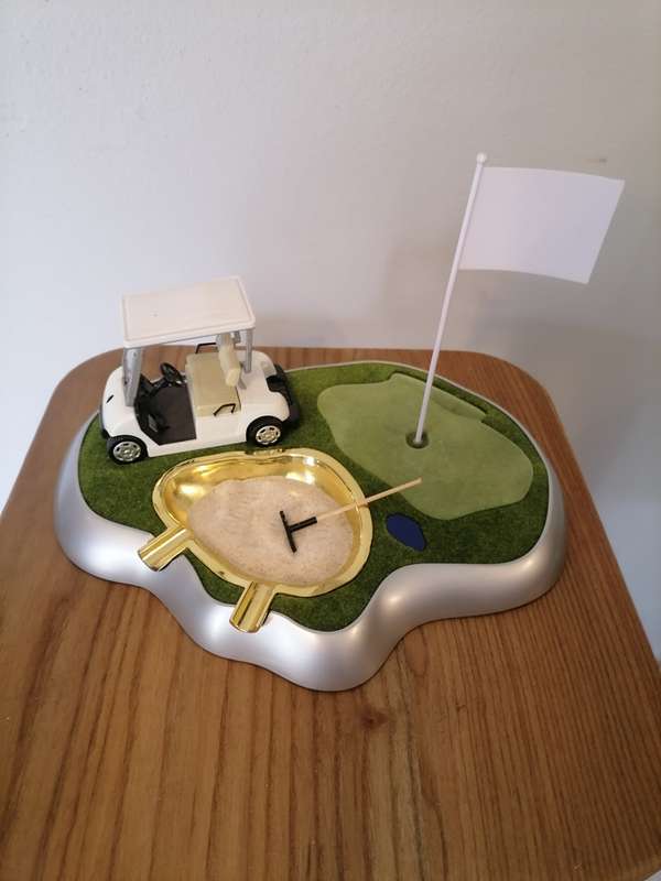 Golf Smoking Set - SUPER Heavy - Car made from Die Cast Lighter working needs gas