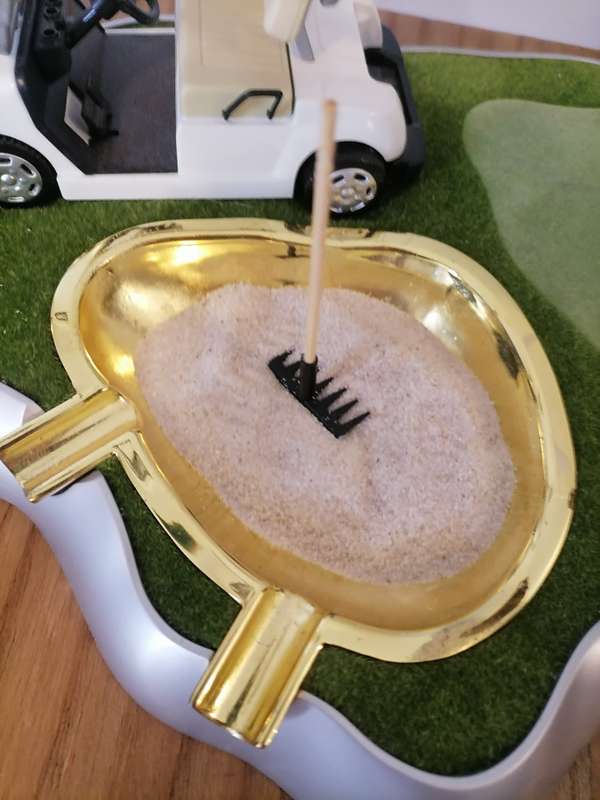 Golf Smoking Set - SUPER Heavy - Car made from Die Cast Lighter working needs gas