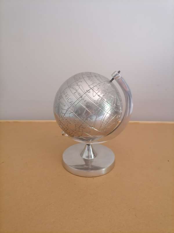Aluminum World Globe Medium solid heavy decor - AMAZING