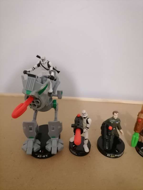 2005 LFL Hasbro Star Wars action figures Lot of 8 - AT-RT, CLONE TROOPER, DARTH VADER, WOOKIEE  SCOU
