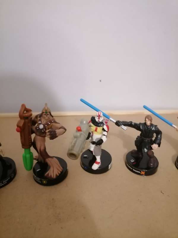 2005 LFL Hasbro Star Wars action figures Lot of 8 - AT-RT, CLONE TROOPER, DARTH VADER, WOOKIEE  SCOU