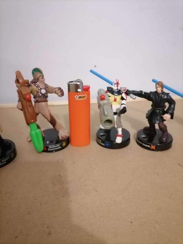 2005 LFL Hasbro Star Wars action figures Lot of 8 - AT-RT, CLONE TROOPER, DARTH VADER, WOOKIEE  SCOU