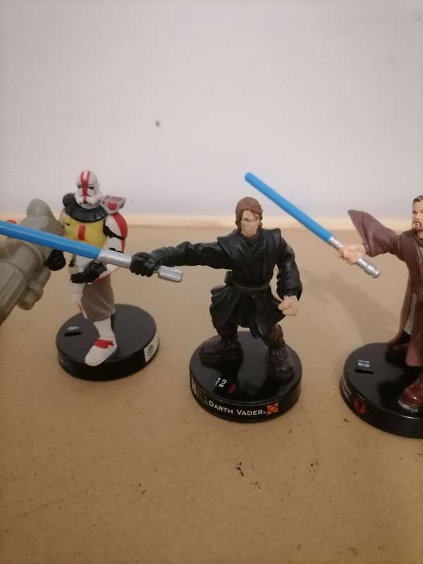 2005 LFL Hasbro Star Wars action figures Lot of 8 - AT-RT, CLONE TROOPER, DARTH VADER, WOOKIEE  SCOU