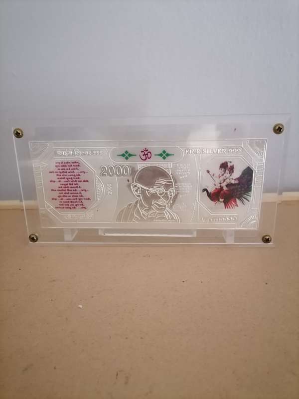 Jagrita Laminated 2000 New Currency Note in 999 Pure Silver with Stand can be removed