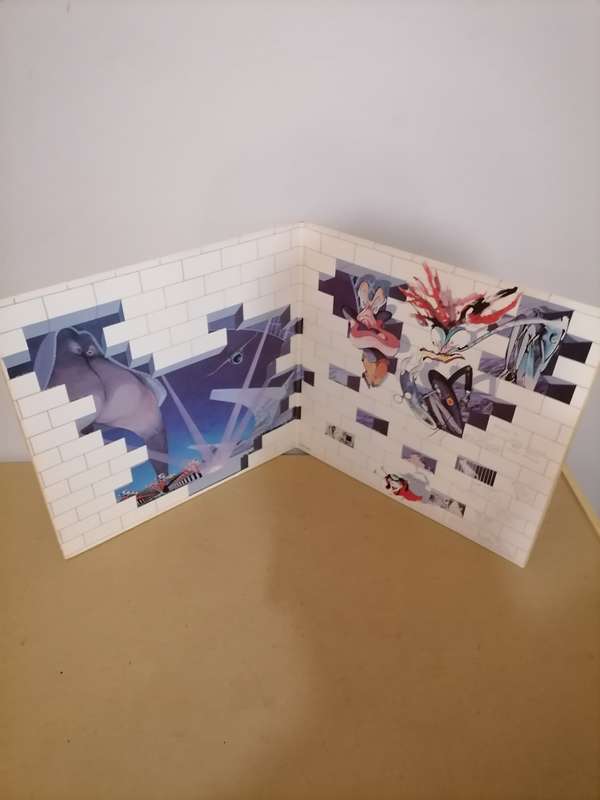 Pink Floyd The Wall 2 x LP - SCBS 2462 - NEAR MINT CONDITION
