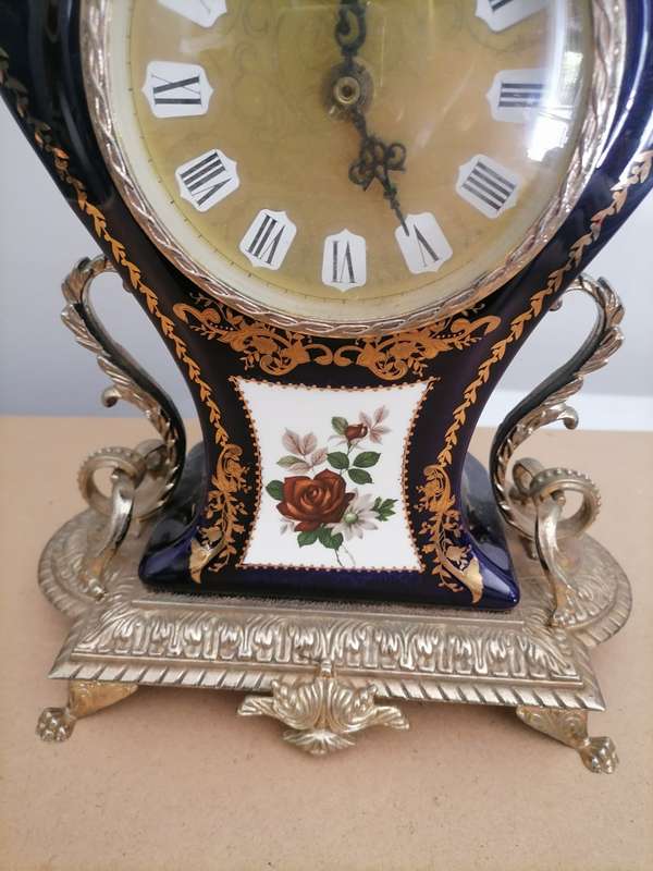 Golden Crown Gilt and Cobalt Blue Ceramic Louis Style Mantel Clock - quartz movement. Height: 35cm