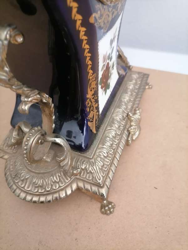 Golden Crown Gilt and Cobalt Blue Ceramic Louis Style Mantel Clock - quartz movement. Height: 35cm