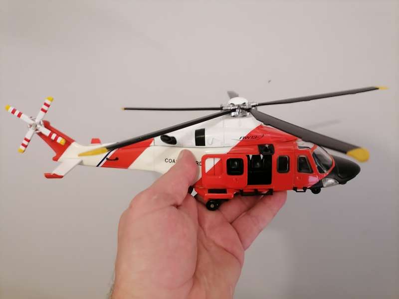 NEW RAY 1:48 Scale, Die Cast, Augusta-Westland AW139 US Coast Guard Helicopter AMAZING