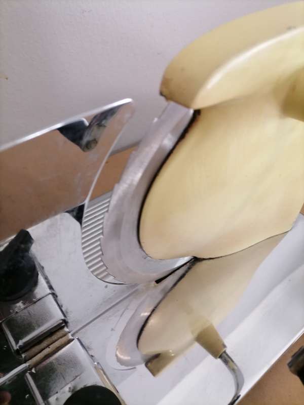 1970'S Vintage Retro Pineware Bread Meat Hand Slicer - AMAZING CONDITION