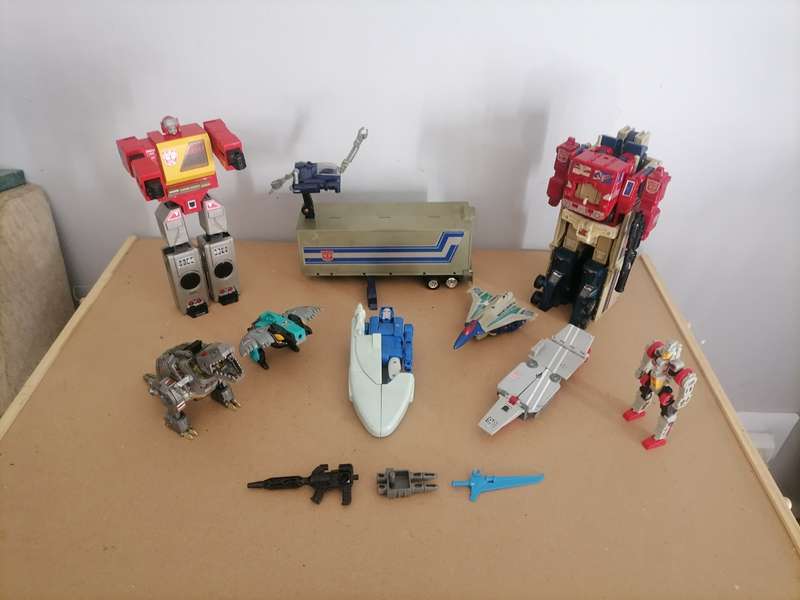 1980'S - 1ST GENERATION Transformers - SUPER SCARCE AND VALUBLE AS IS - HUGE BUNDEL