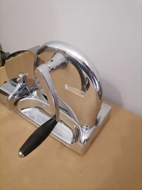 VERY RARE - VINTAGE Pineware SLICER Manual Hand Crank Slicing Machine-Stainless & Chrome