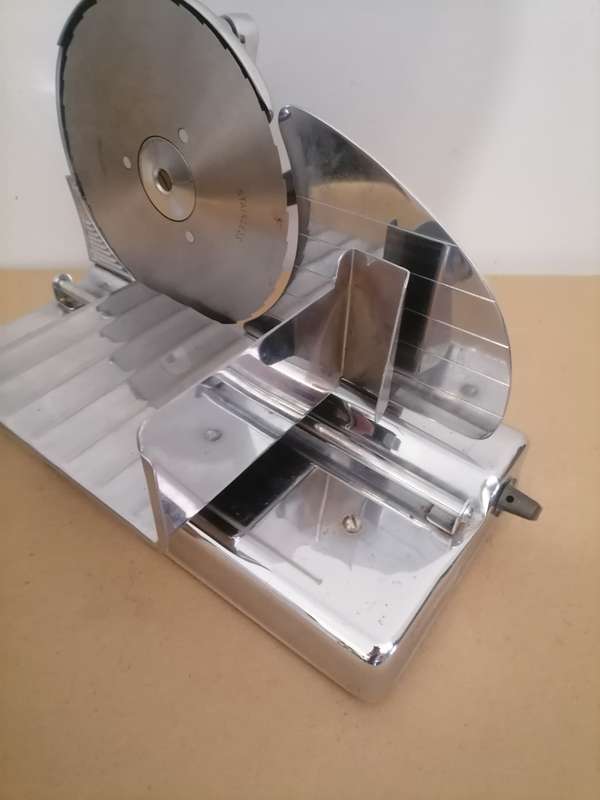 VERY RARE - VINTAGE Pineware SLICER Manual Hand Crank Slicing Machine-Stainless & Chrome