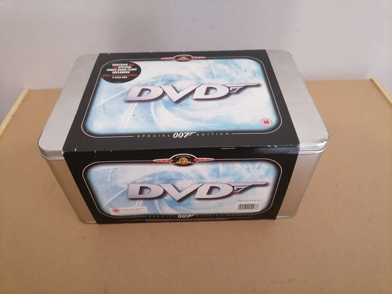 James Bond Collection-20 DVD Tin Box Set Special 007 EditionJames Bond Collection-20 DVD Tin Box Set