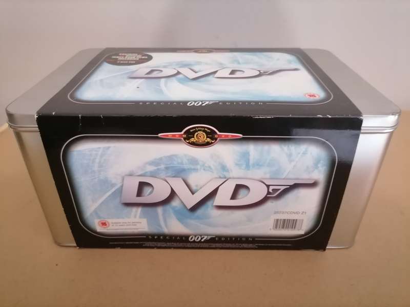 James Bond Collection-20 DVD Tin Box Set Special 007 EditionJames Bond Collection-20 DVD Tin Box Set