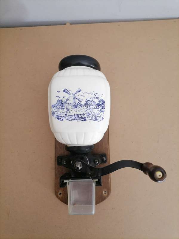 Vintage Wall Coffee Grinder Delft Blue Dutch Motif Ceramic Grinder/Holland Kitchen Sold as is