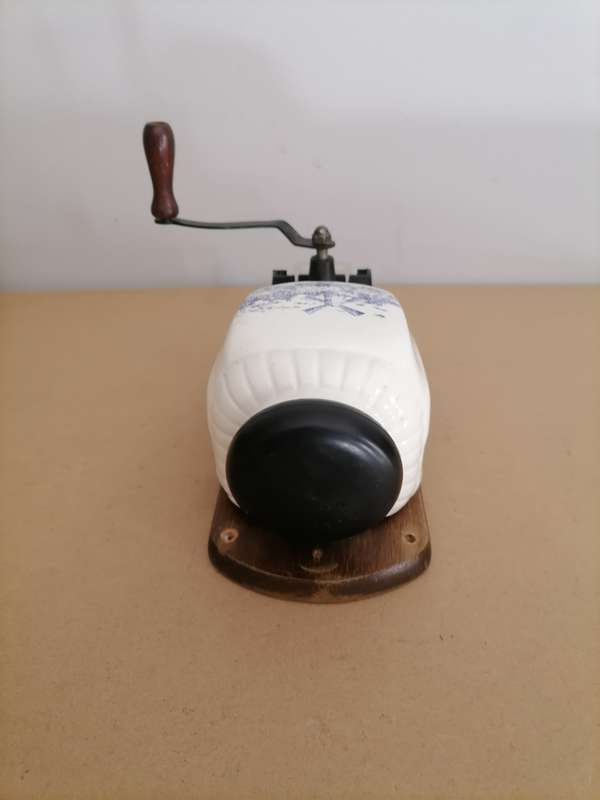 Vintage Wall Coffee Grinder Delft Blue Dutch Motif Ceramic Grinder/Holland Kitchen Sold as is