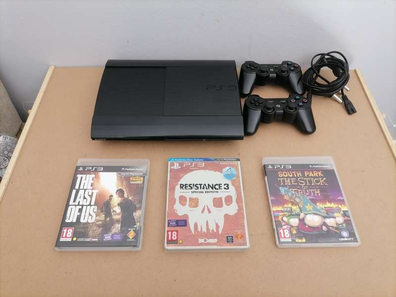 SONY BLACK PLAYSTATION 3 SUPER SLIM 500GB - CECH-4304C - 2 WIRELESS CONTROLLERS - HDMI - POWER SUPPL