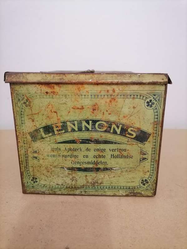 Vintage "Lennon Huis Apoteek" Home Pharmacy Kit