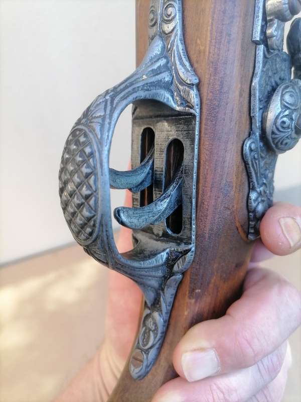 Madera non-firing replica of a St. Etienne 1718 side by side flintlock pistol