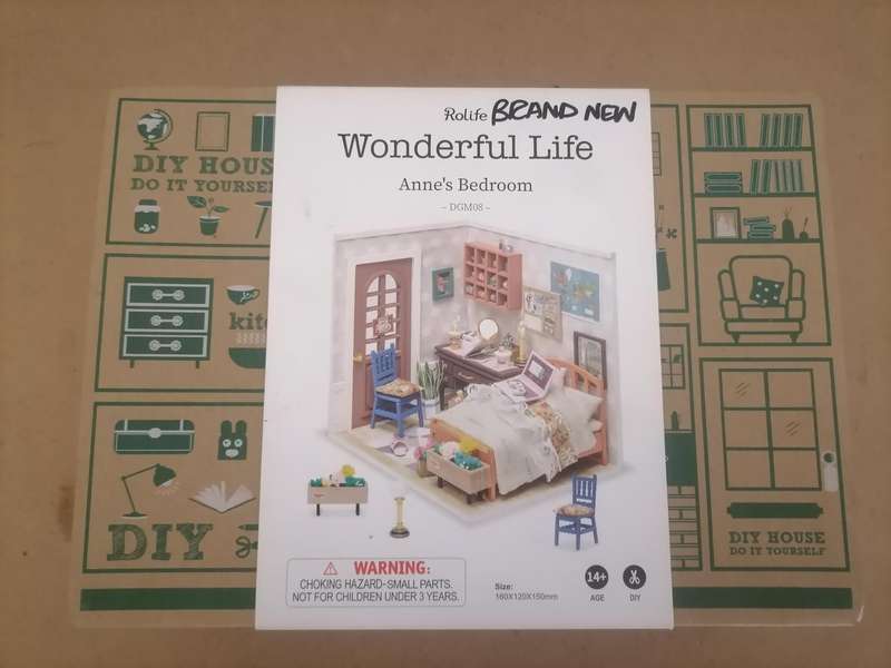 Annes Bedroom DIY Miniature Dollhouse - DGM08- BRAND NEW