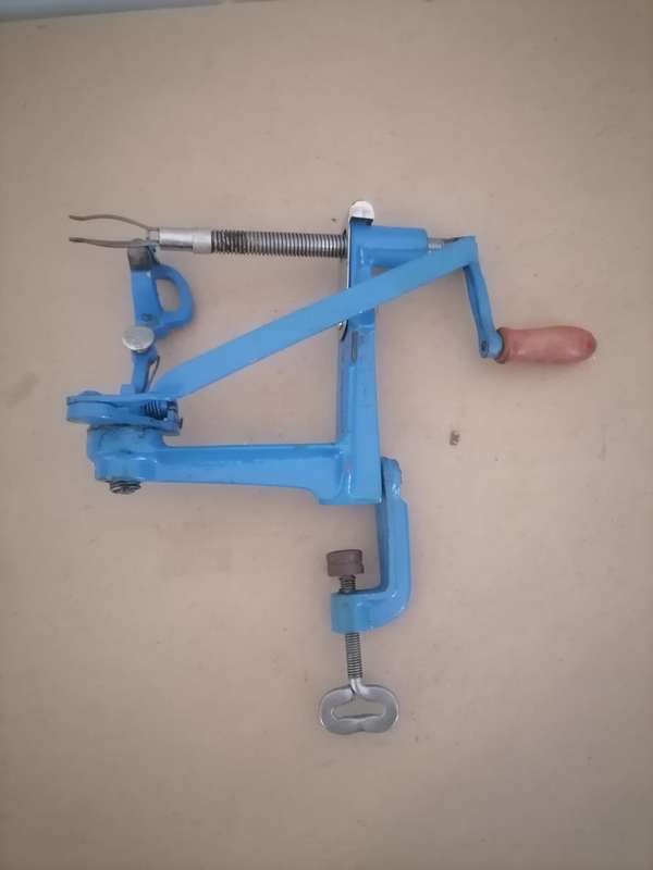 Original vintage cast metal Pefra Peach/Apple Peeler in excellent working condition