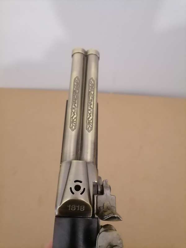 Flintlock Replica Pistol Lighter made from wood and pewter - 100% WORKING
