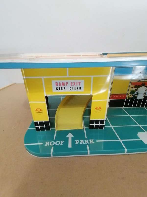 1960's VINTAGE TIN TOY METTOY SHELL FILLING STATION GARAGE RARE